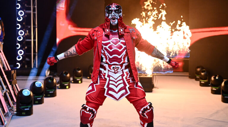 WWE Star Penta Discusses Potentially Removing Signature Mask