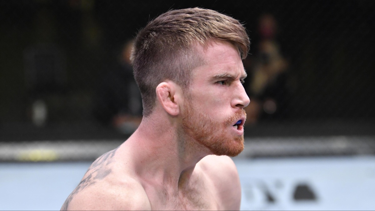 Cory Sandhagen firmly believes he caused Deiveson Figueiredo’s knee injury in UFC Des Moines win