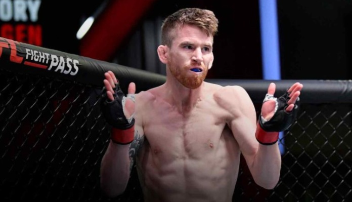 Pros react after Cory Sandhagen stops Deiveson Figueiredo at UFC Des Moines